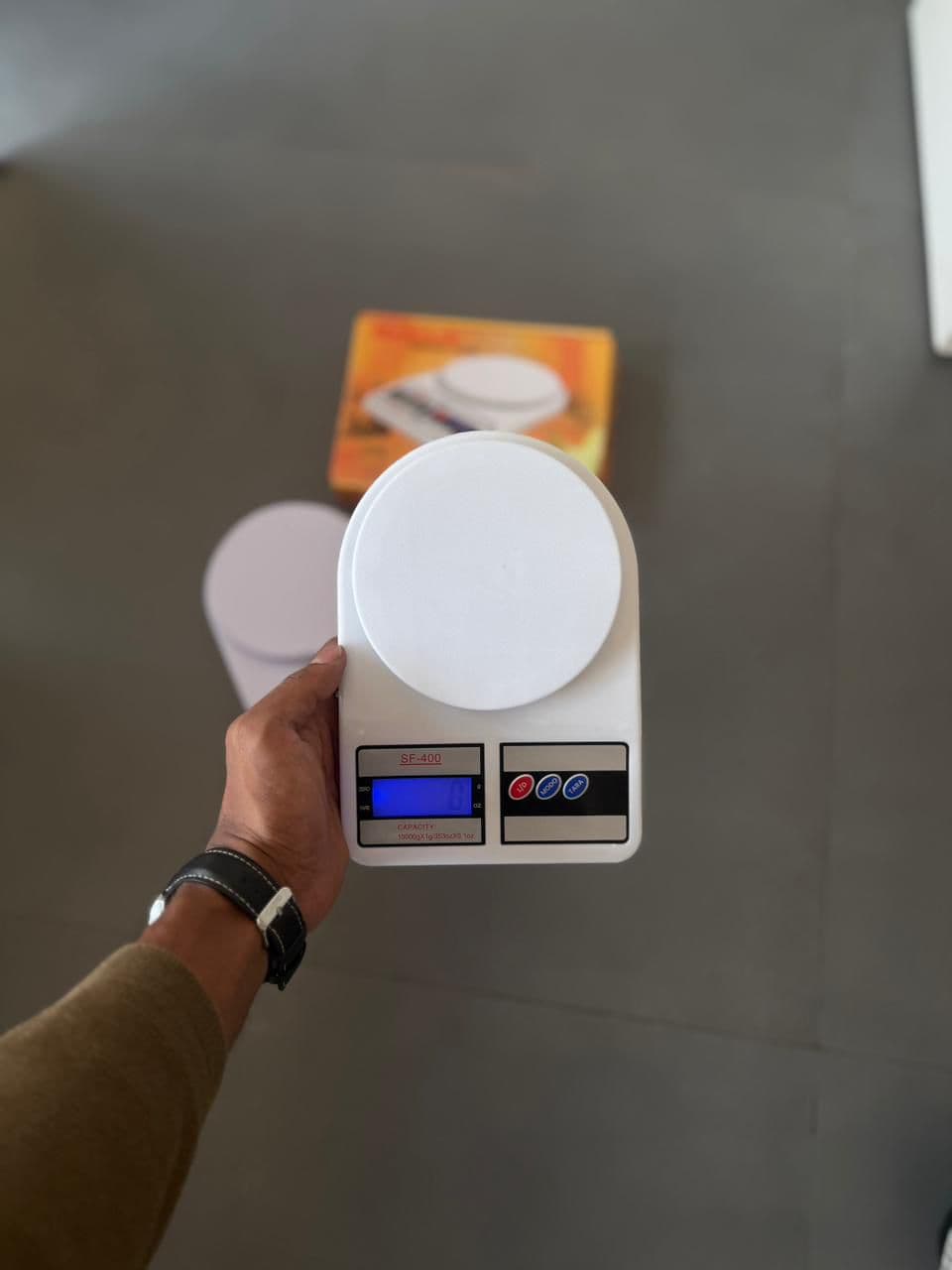 Electronic Kitchen Scale view 2