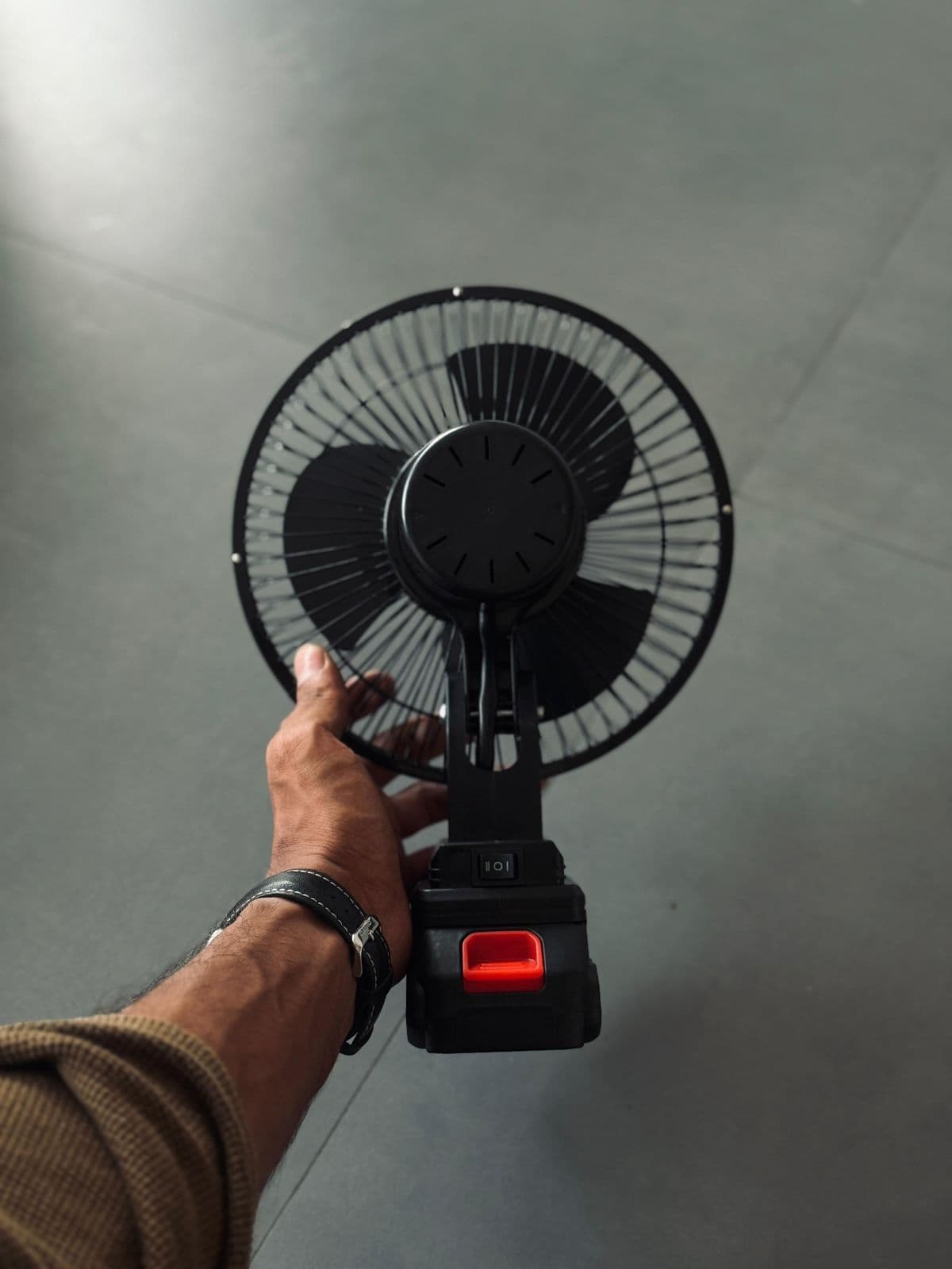 Turbo Breeze Portable Oscillating Fan view 2