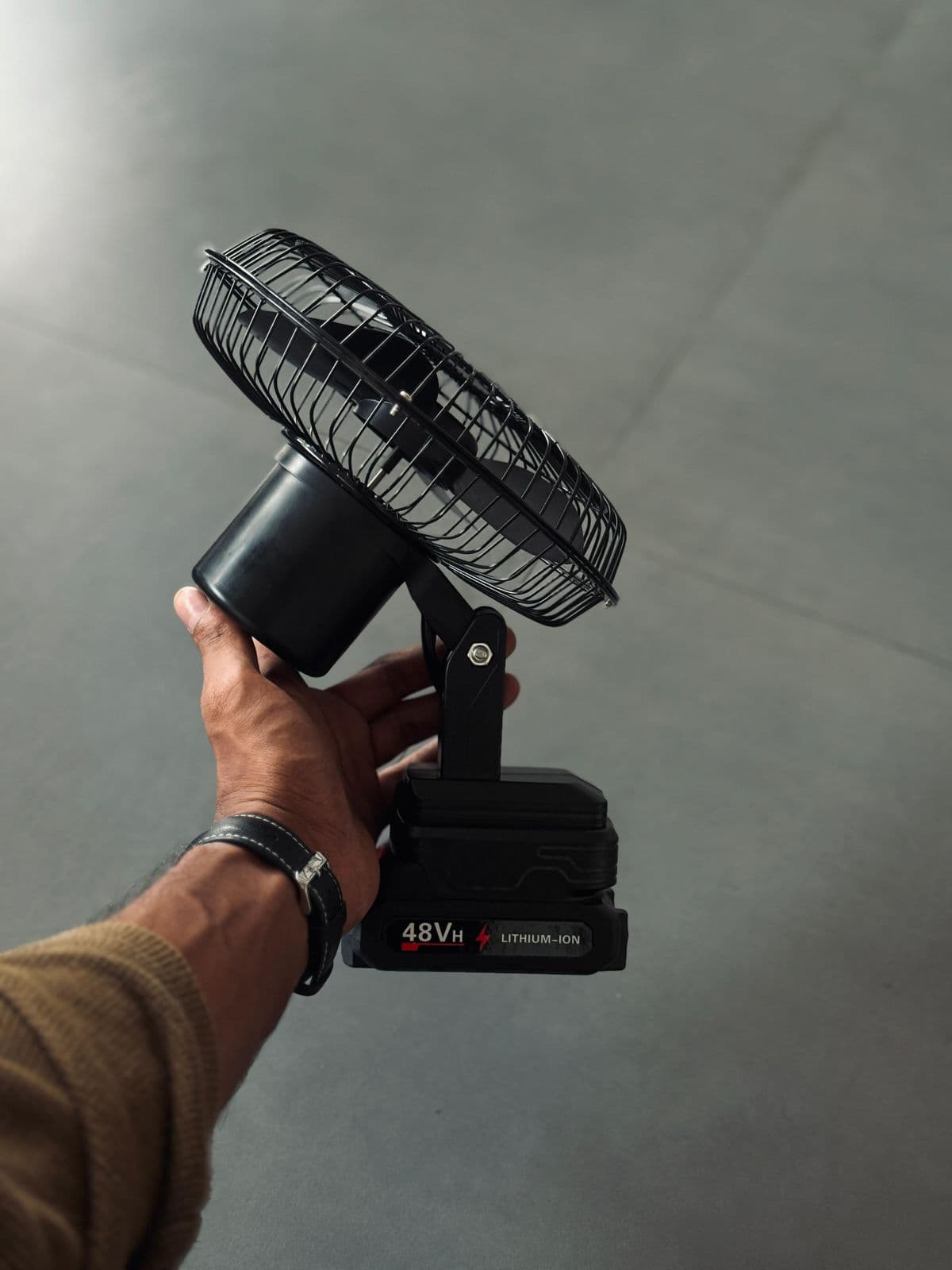 Turbo Breeze Portable Oscillating Fan view 3