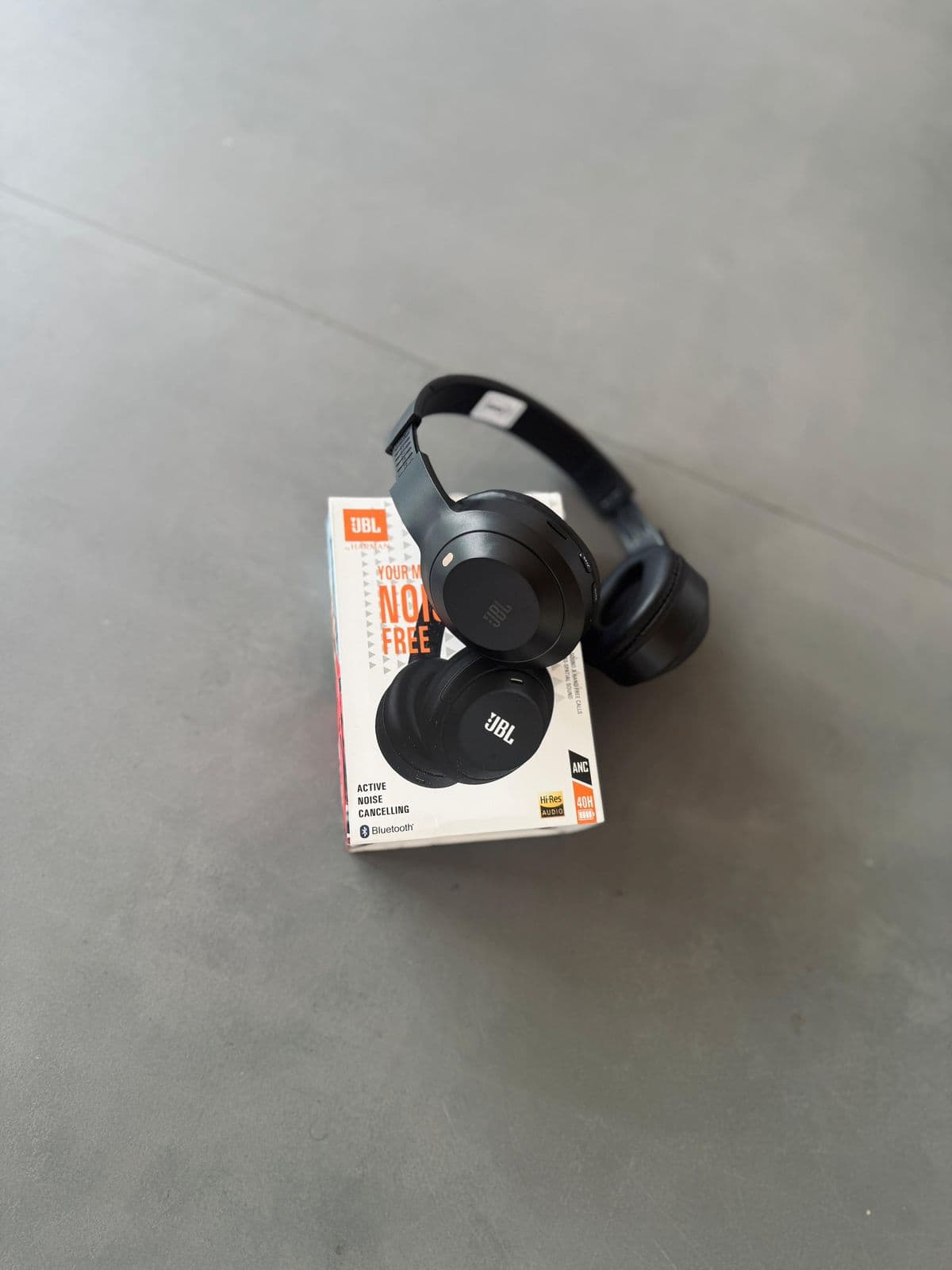 JBL Tune 770NC Wireless Over-Ear Headphones view 3