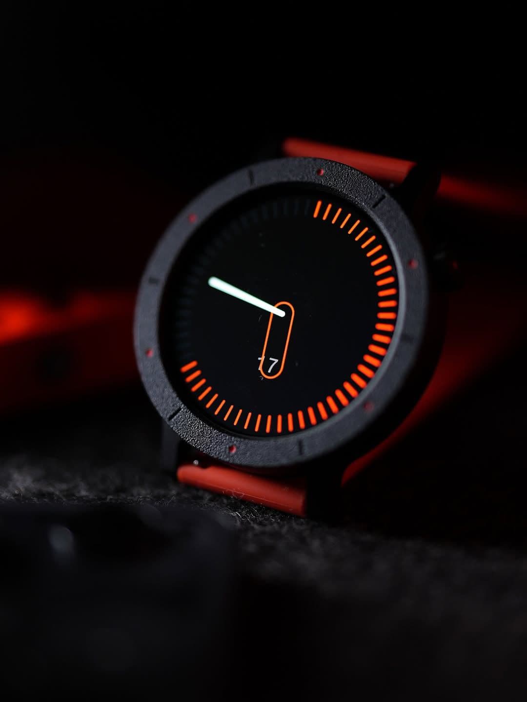 Nothing Watch (3) Pro – CMF Design Edition with AMOLED Display & GPS view 3