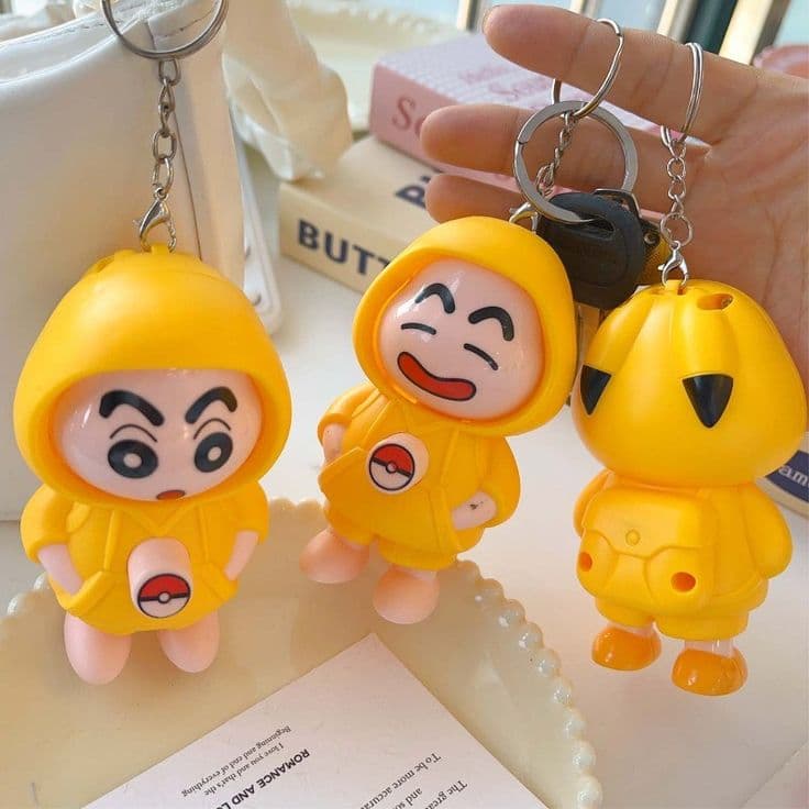Face-Changing Crayon Shin-chan Keychain – 4-in-1 Expression Animated Bag Pendant view 2